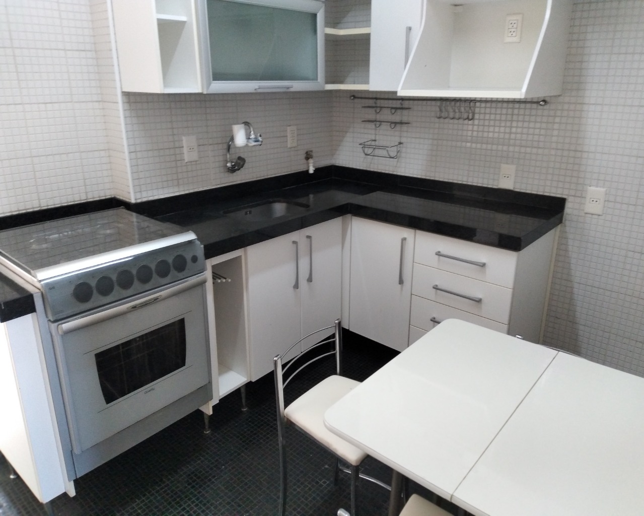 Apartamento para alugar com 2 quartos, 90m² - Foto 5