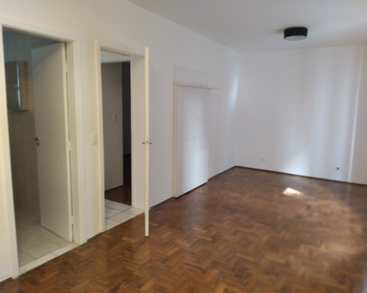 Apartamento para alugar com 2 quartos, 120m² - Foto 21