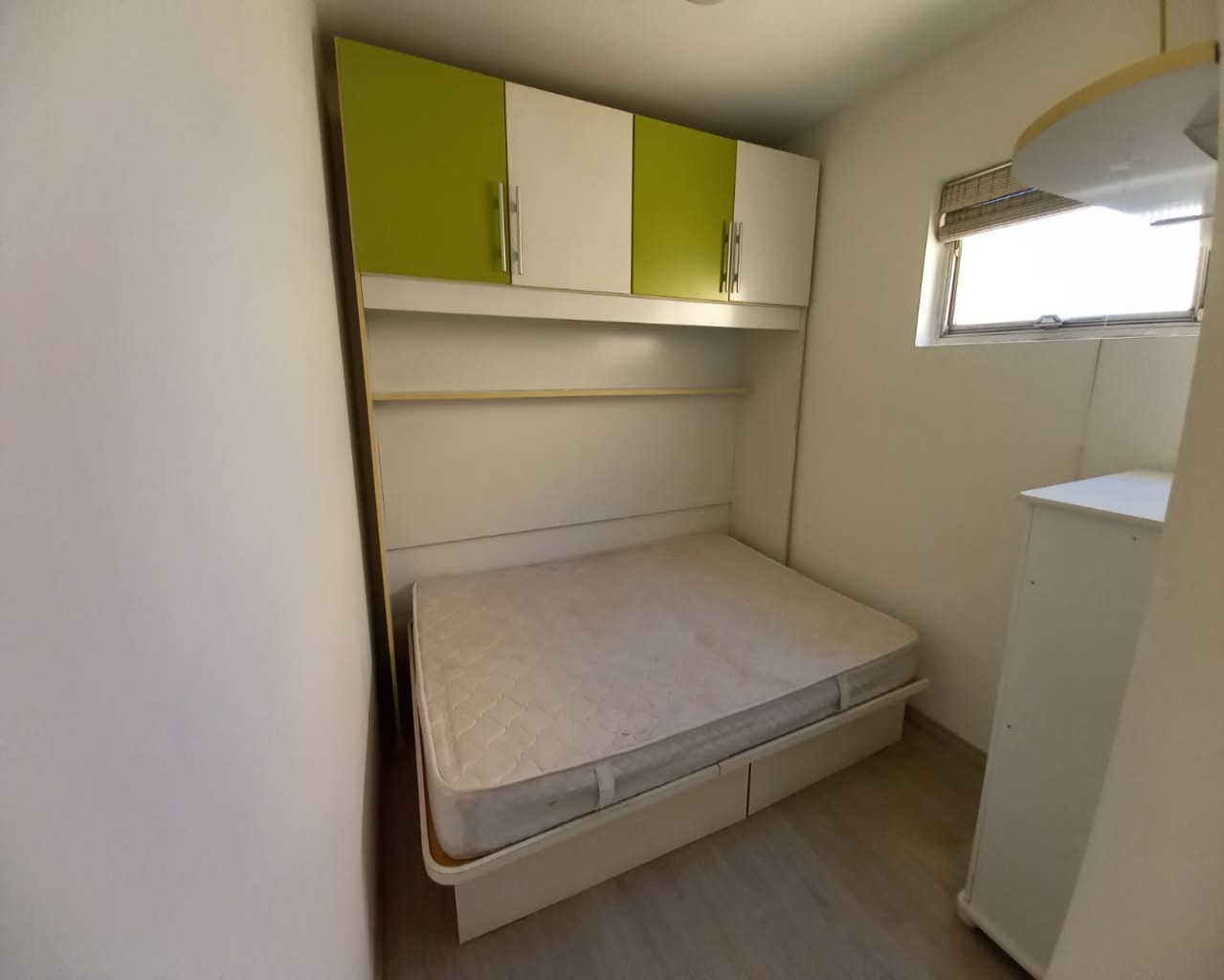 Apartamento para alugar com 4 quartos, 175m² - Foto 2