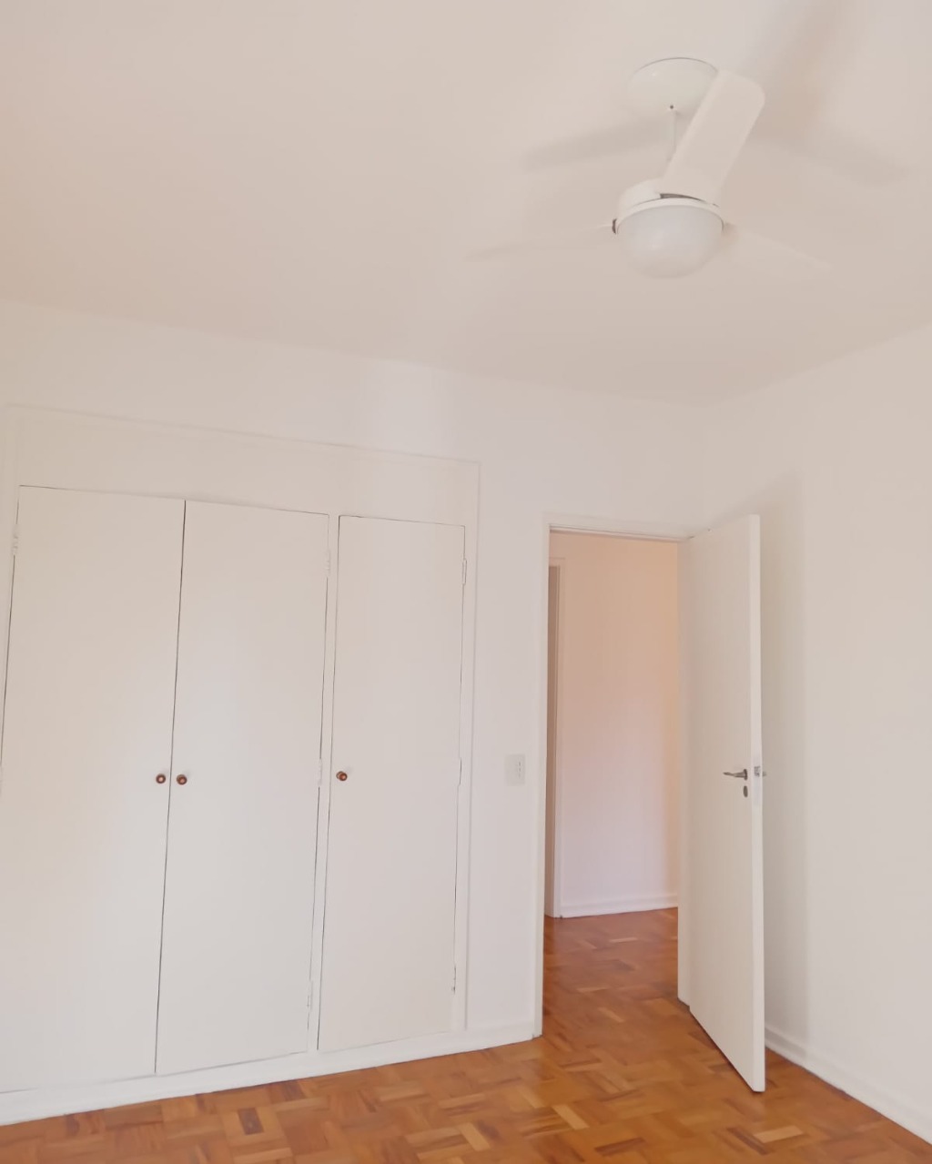 Apartamento para alugar com 2 quartos, 94m² - Foto 29