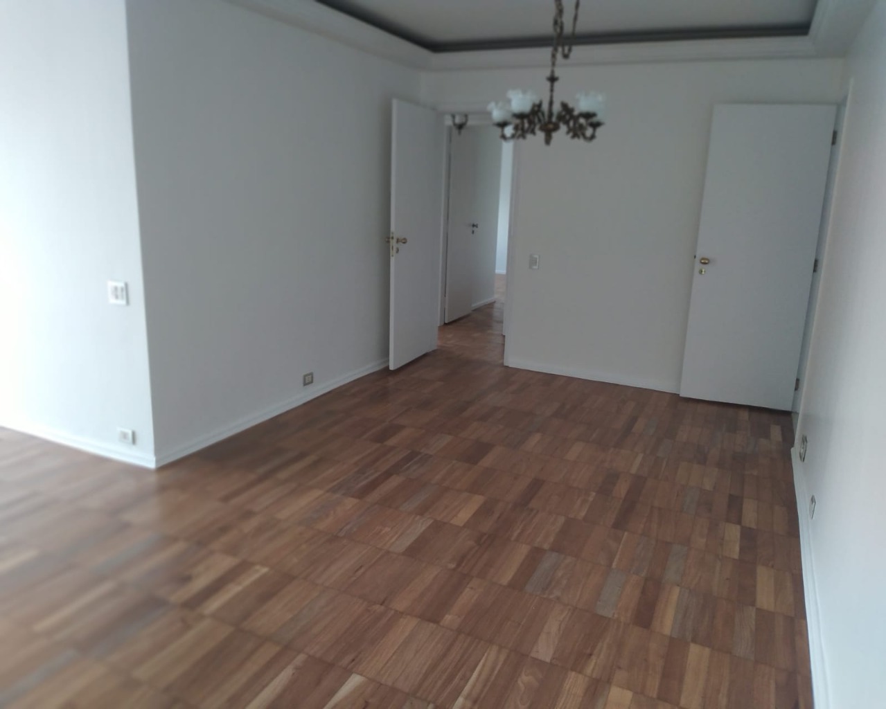 Apartamento para alugar com 3 quartos, 130m² - Foto 4