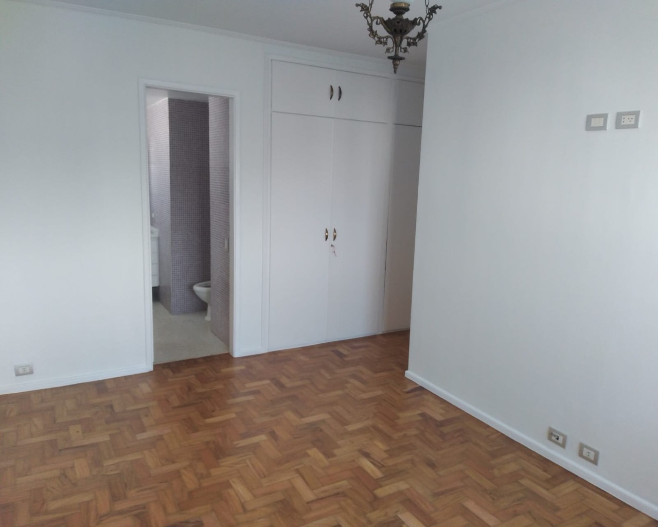 Apartamento para alugar com 3 quartos, 130m² - Foto 20