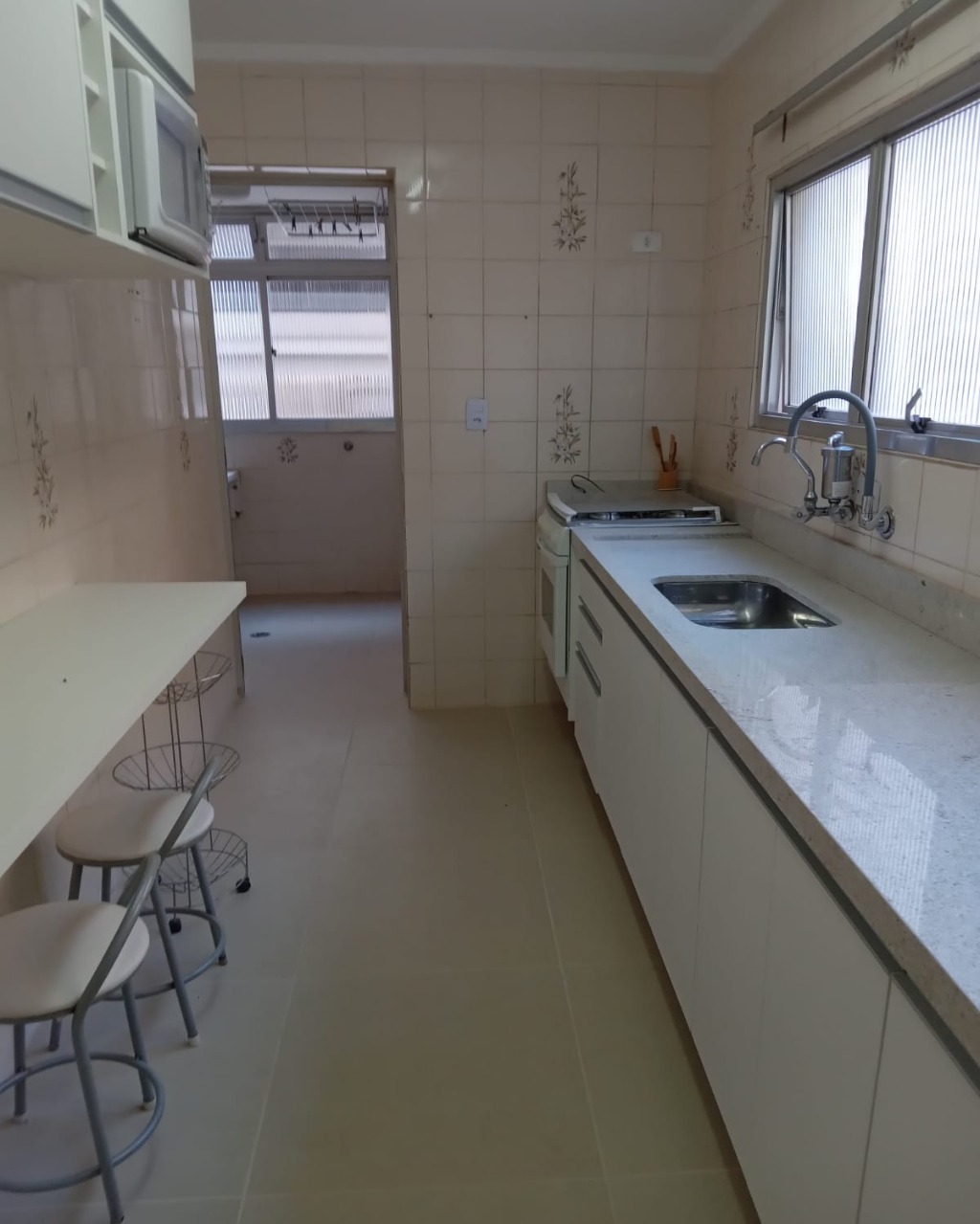 Apartamento para alugar com 3 quartos, 85m² - Foto 11