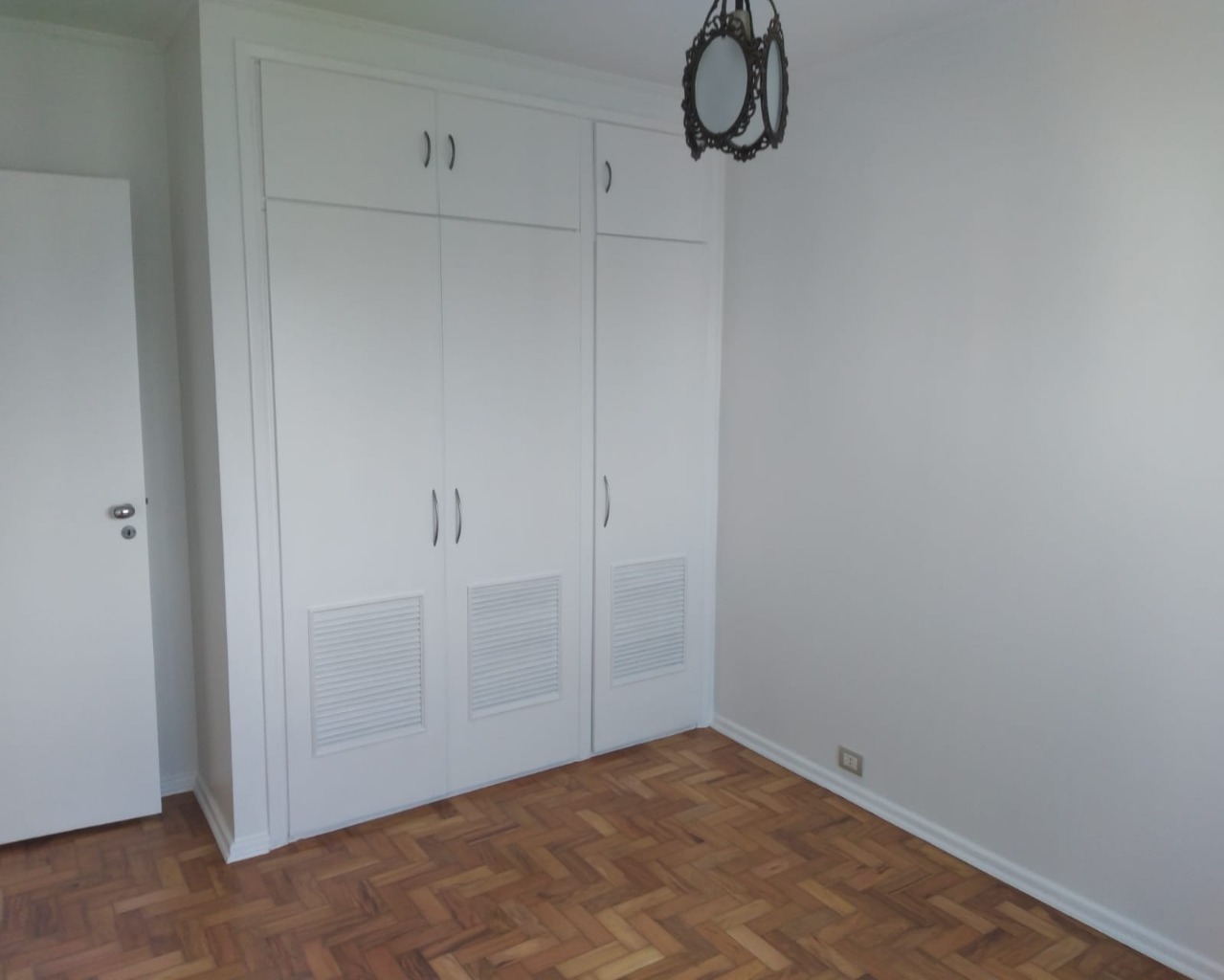 Apartamento para alugar com 3 quartos, 130m² - Foto 8