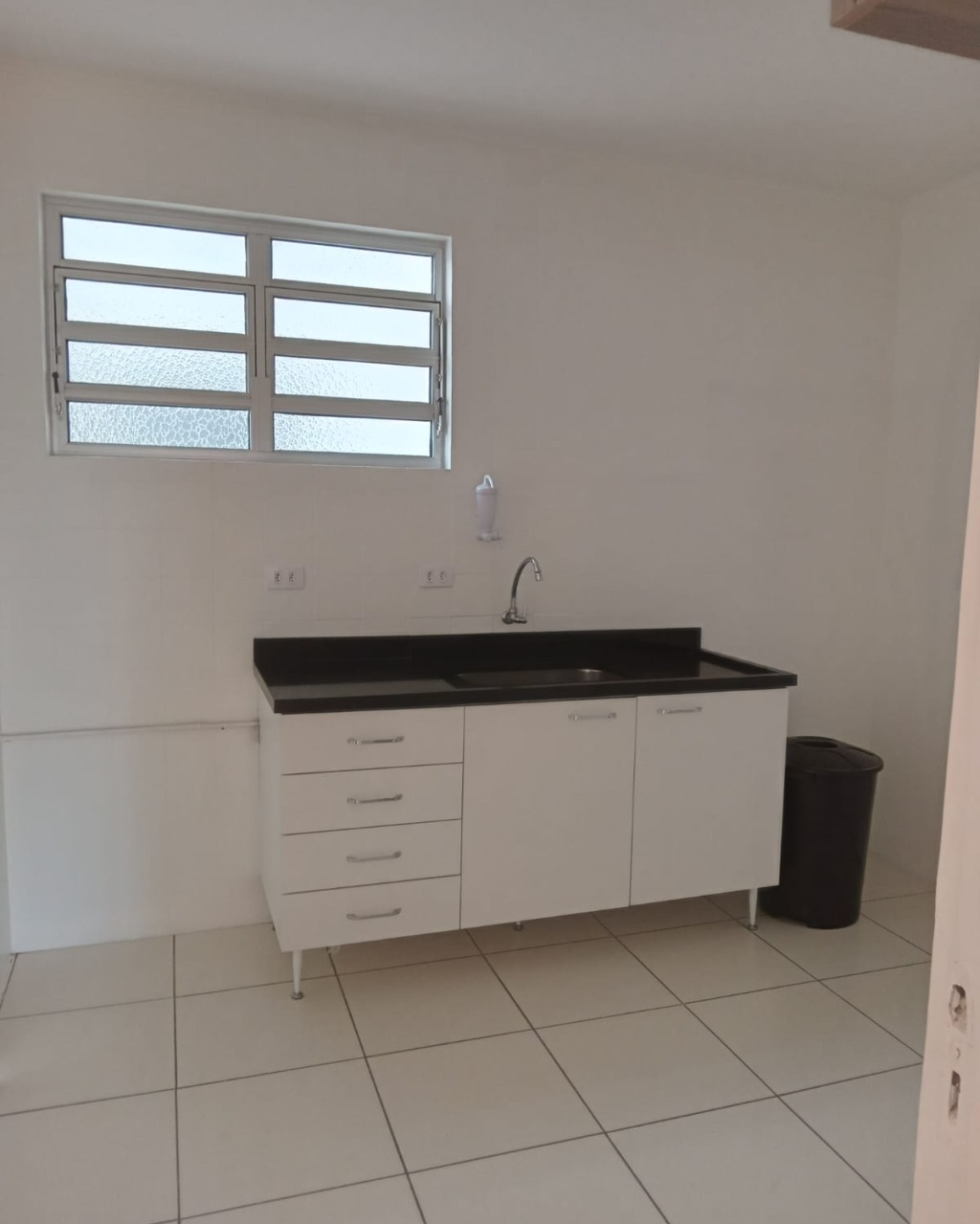 Apartamento para alugar com 2 quartos, 94m² - Foto 11