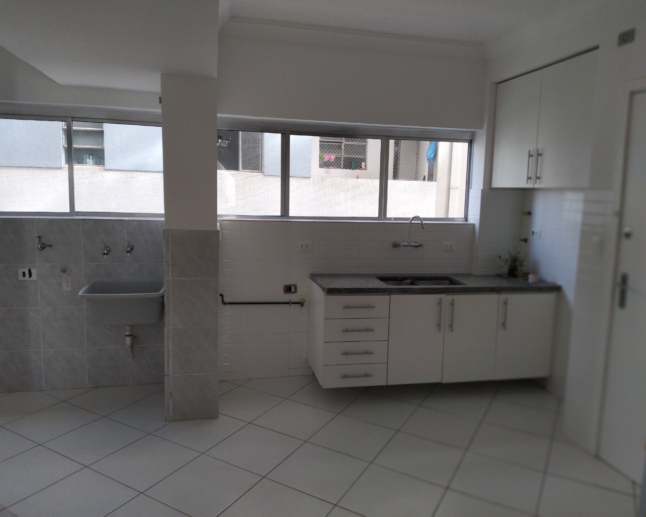 Apartamento para alugar com 2 quartos, 120m² - Foto 5