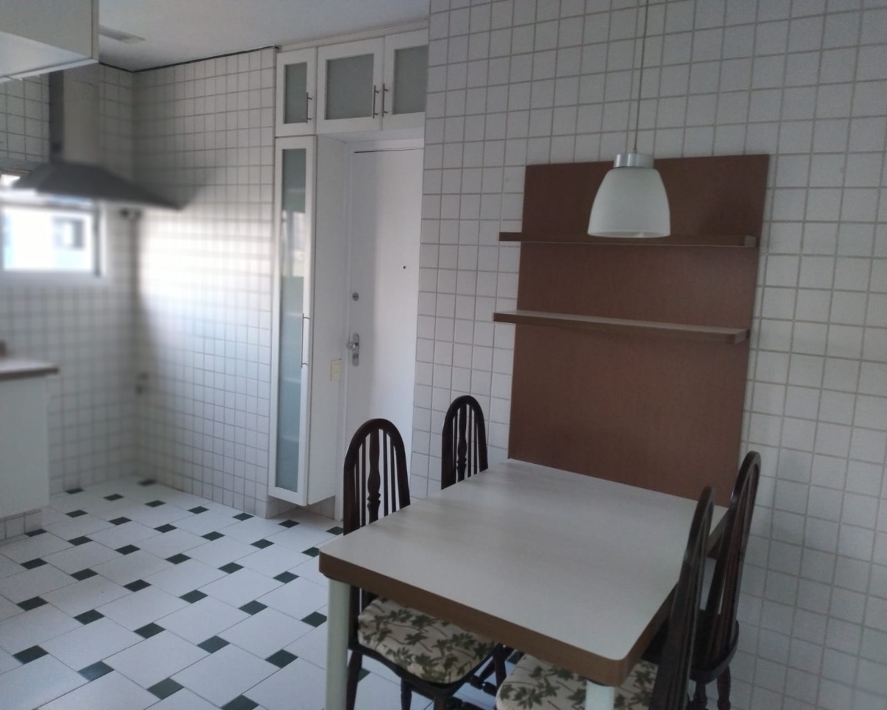 Apartamento para alugar com 3 quartos, 130m² - Foto 31