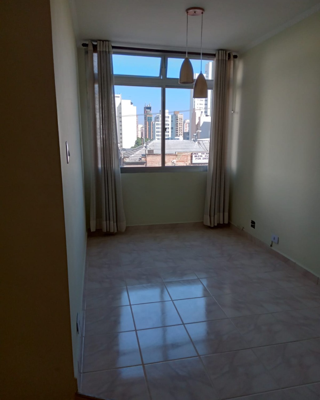 Apartamento para alugar com 3 quartos, 85m² - Foto 2