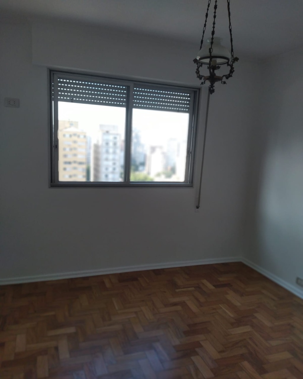 Apartamento para alugar com 3 quartos, 130m² - Foto 11