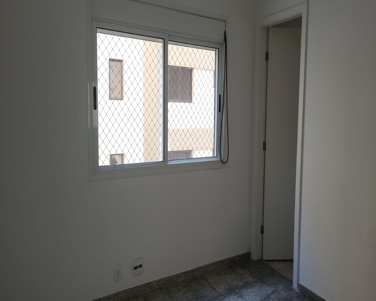 Apartamento para alugar com 3 quartos, 245m² - Foto 11