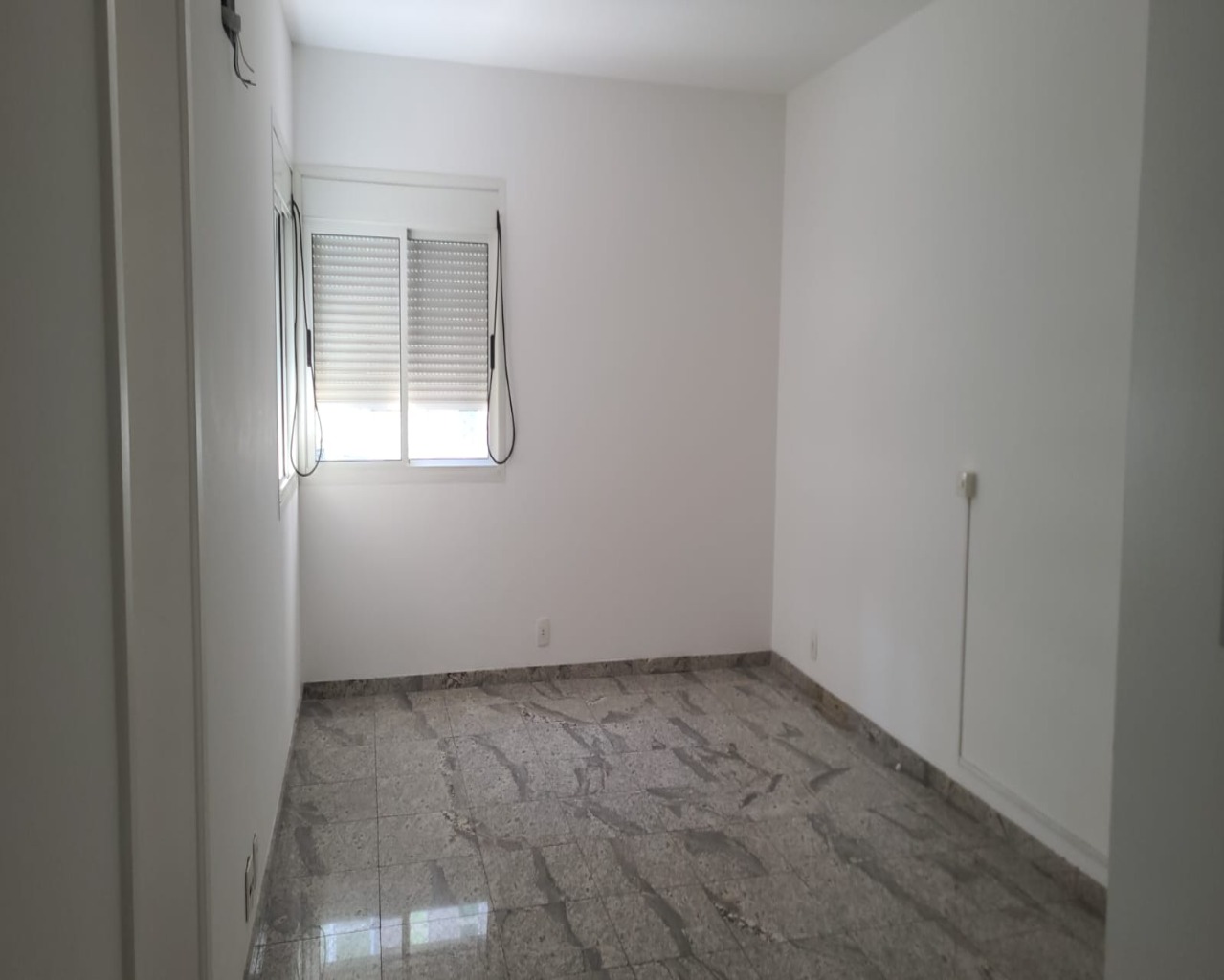 Apartamento para alugar com 3 quartos, 245m² - Foto 14