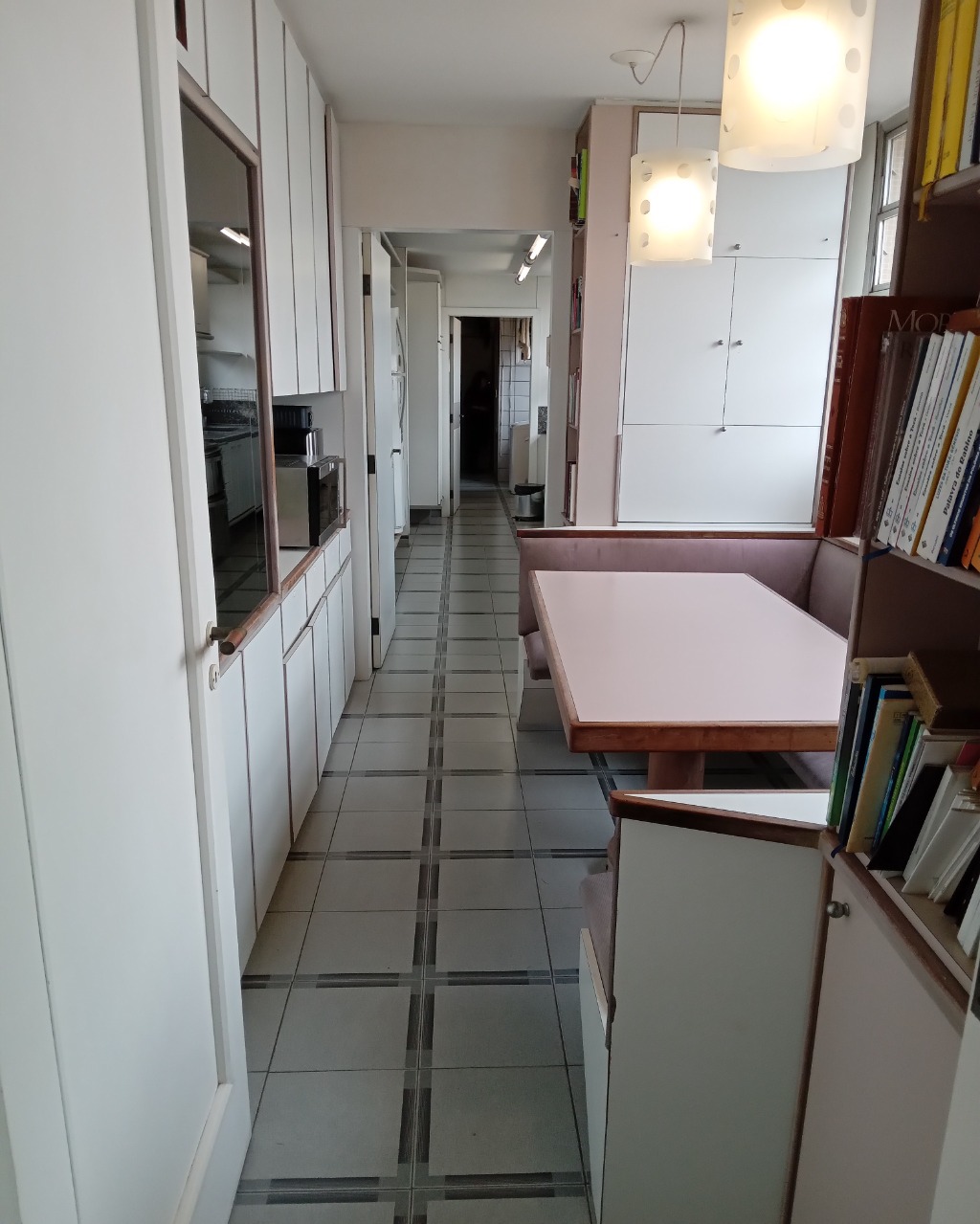 Apartamento para alugar com 4 quartos, 290m² - Foto 12