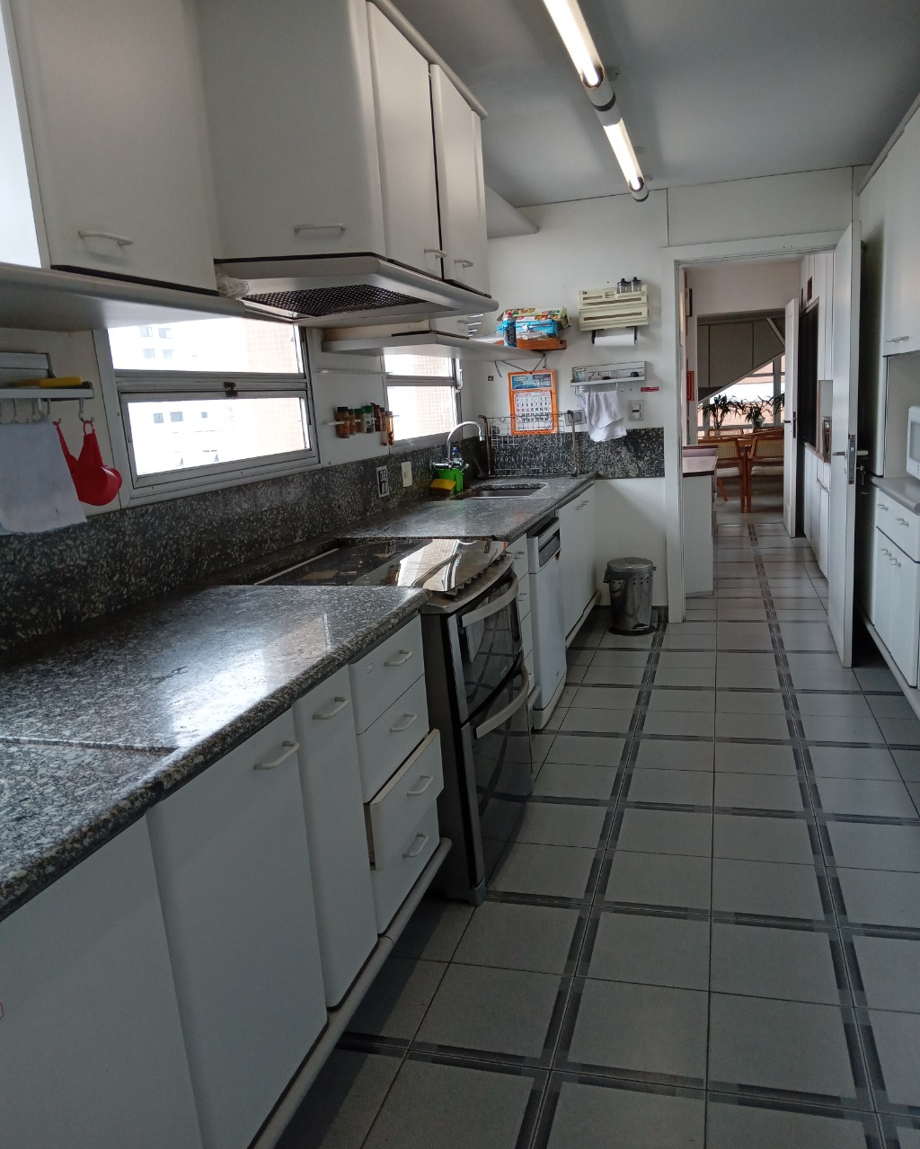 Apartamento para alugar com 4 quartos, 290m² - Foto 20