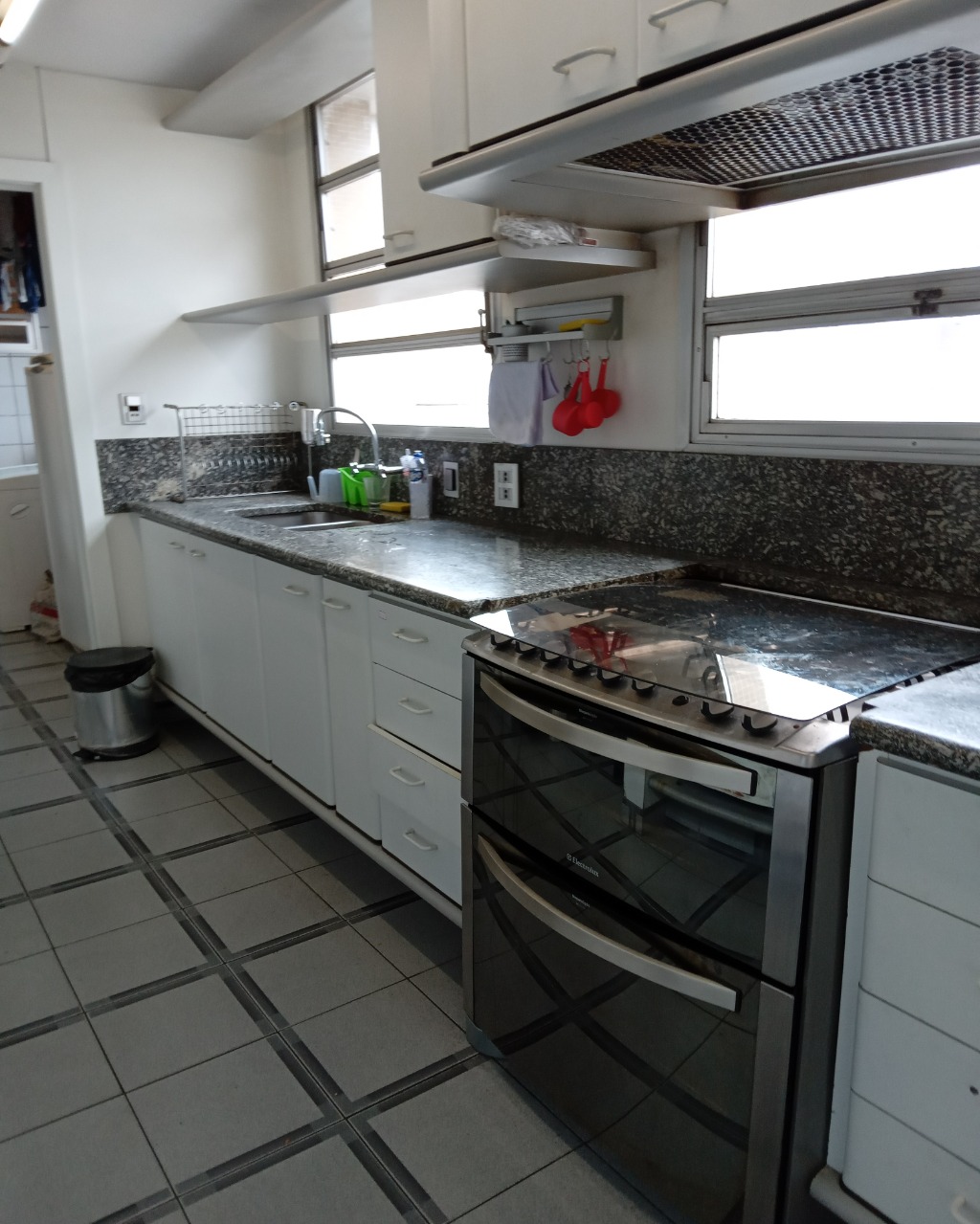 Apartamento para alugar com 4 quartos, 290m² - Foto 19