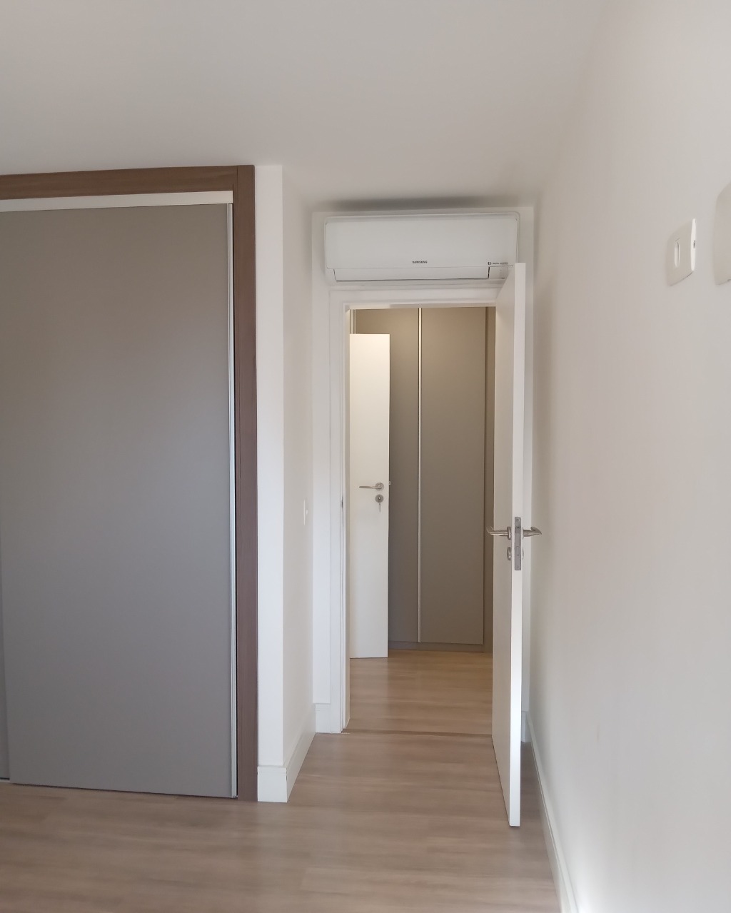 Apartamento para alugar com 3 quartos, 130m² - Foto 14