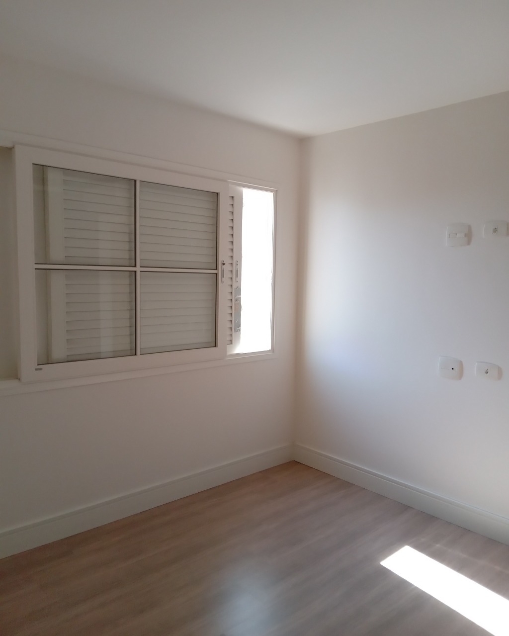 Apartamento para alugar com 3 quartos, 130m² - Foto 29