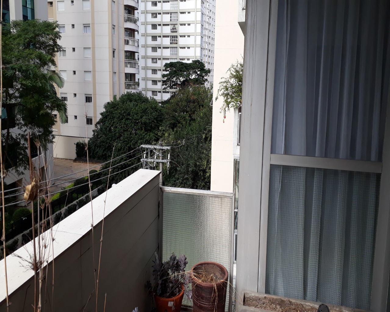 Apartamento para alugar com 3 quartos, 170m² - Foto 12