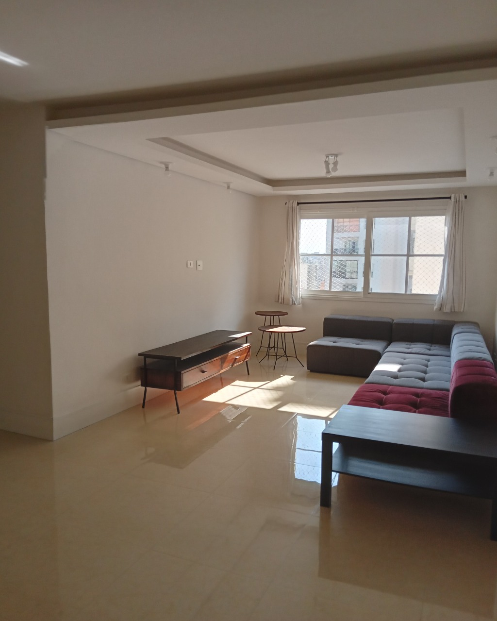 Apartamento para alugar com 3 quartos, 130m² - Foto 3