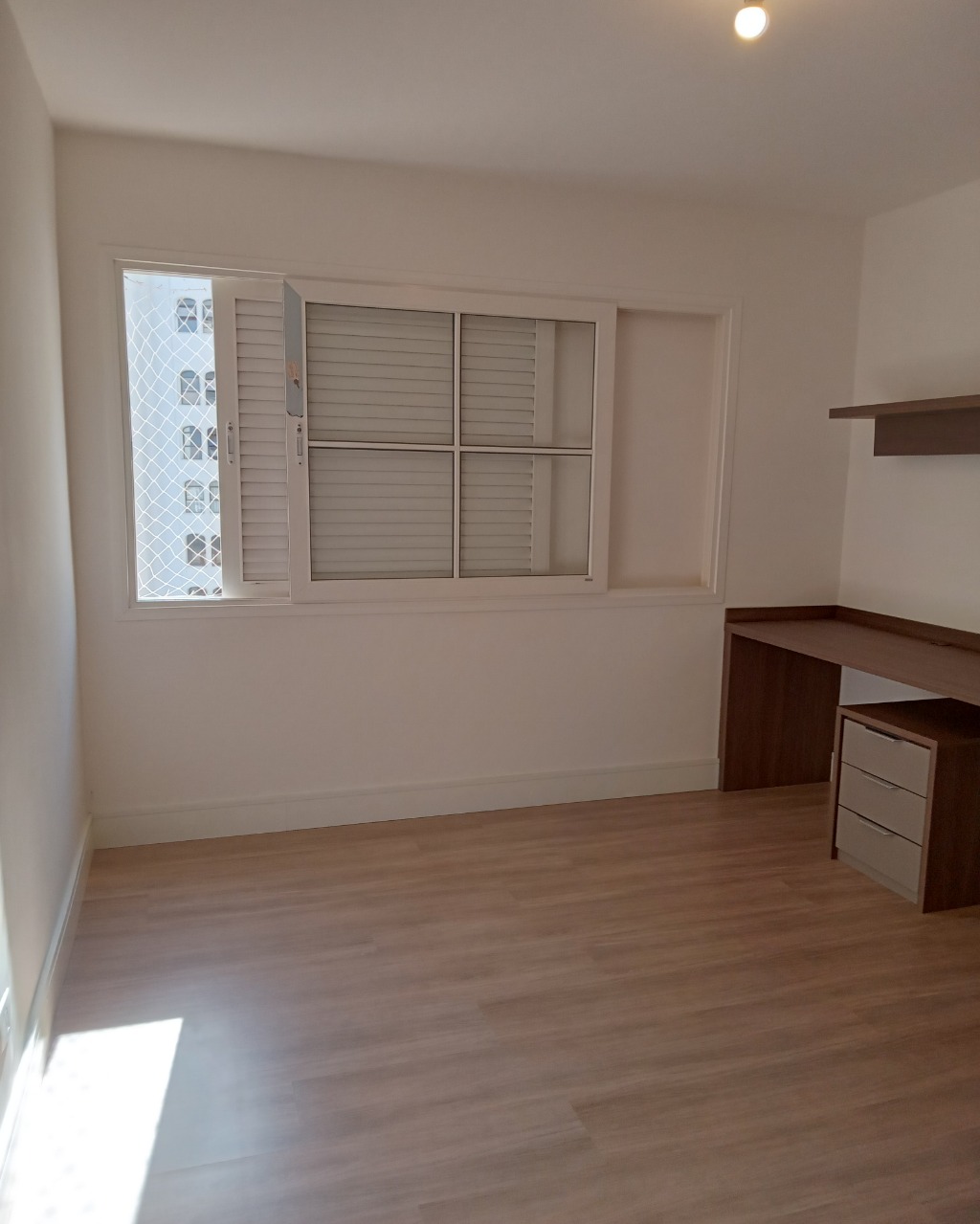 Apartamento para alugar com 3 quartos, 130m² - Foto 9