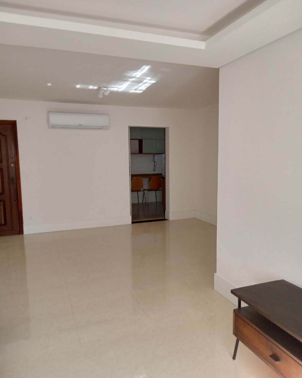 Apartamento para alugar com 3 quartos, 130m² - Foto 5