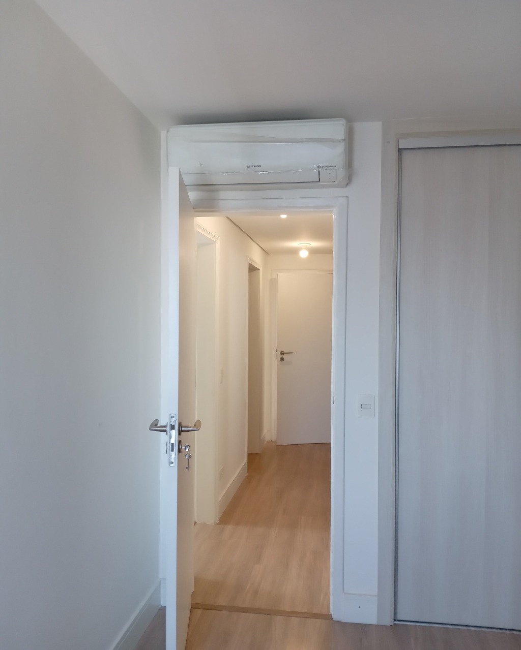 Apartamento para alugar com 3 quartos, 130m² - Foto 32