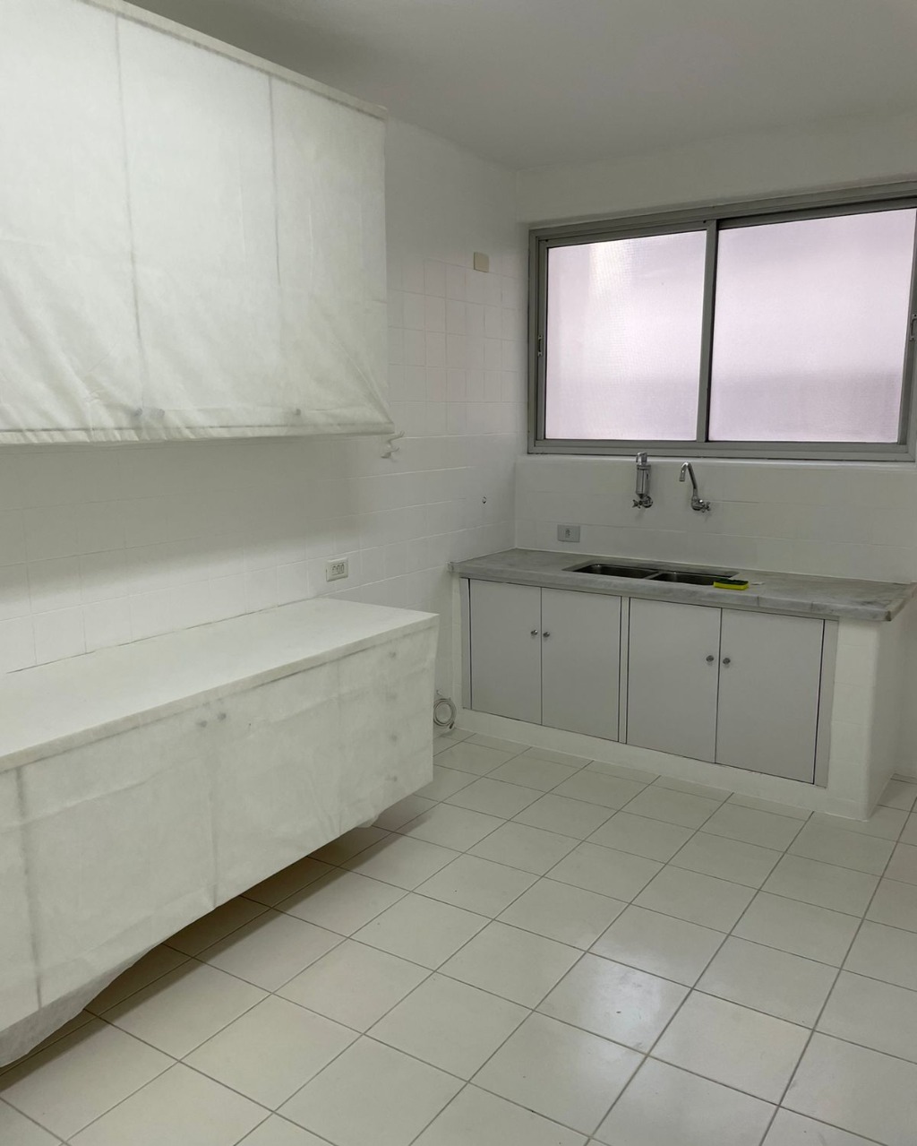 Apartamento para alugar com 3 quartos, 175m² - Foto 9