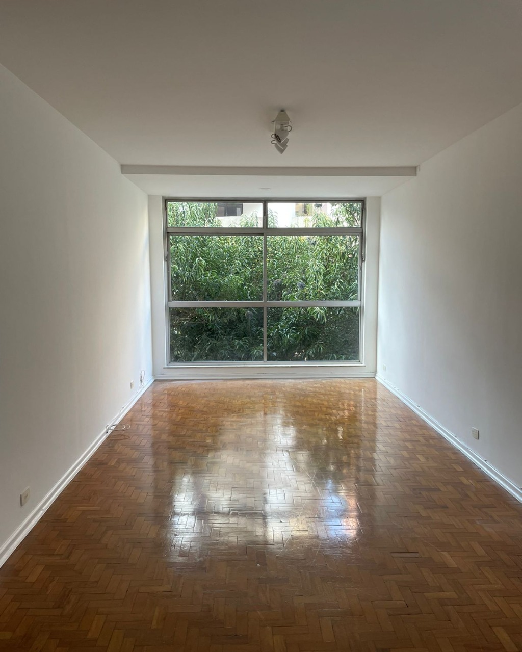 Apartamento para alugar com 3 quartos, 175m² - Foto 1