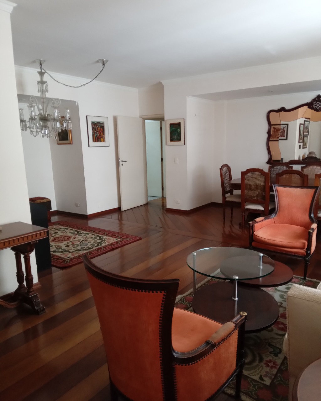 Apartamento à venda com 3 quartos, 130m² - Foto 2