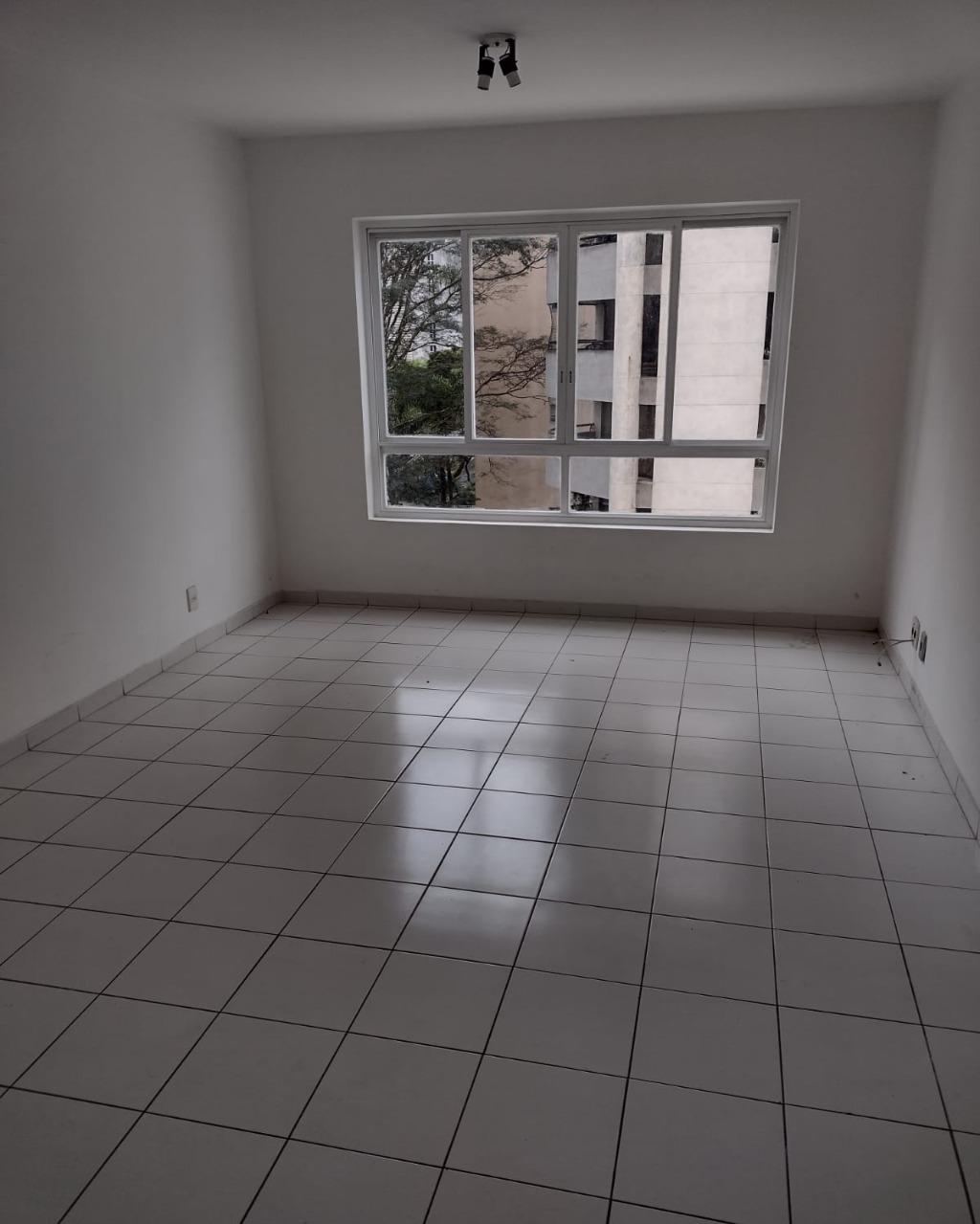 Apartamento para alugar com 3 quartos, 157m² - Foto 3