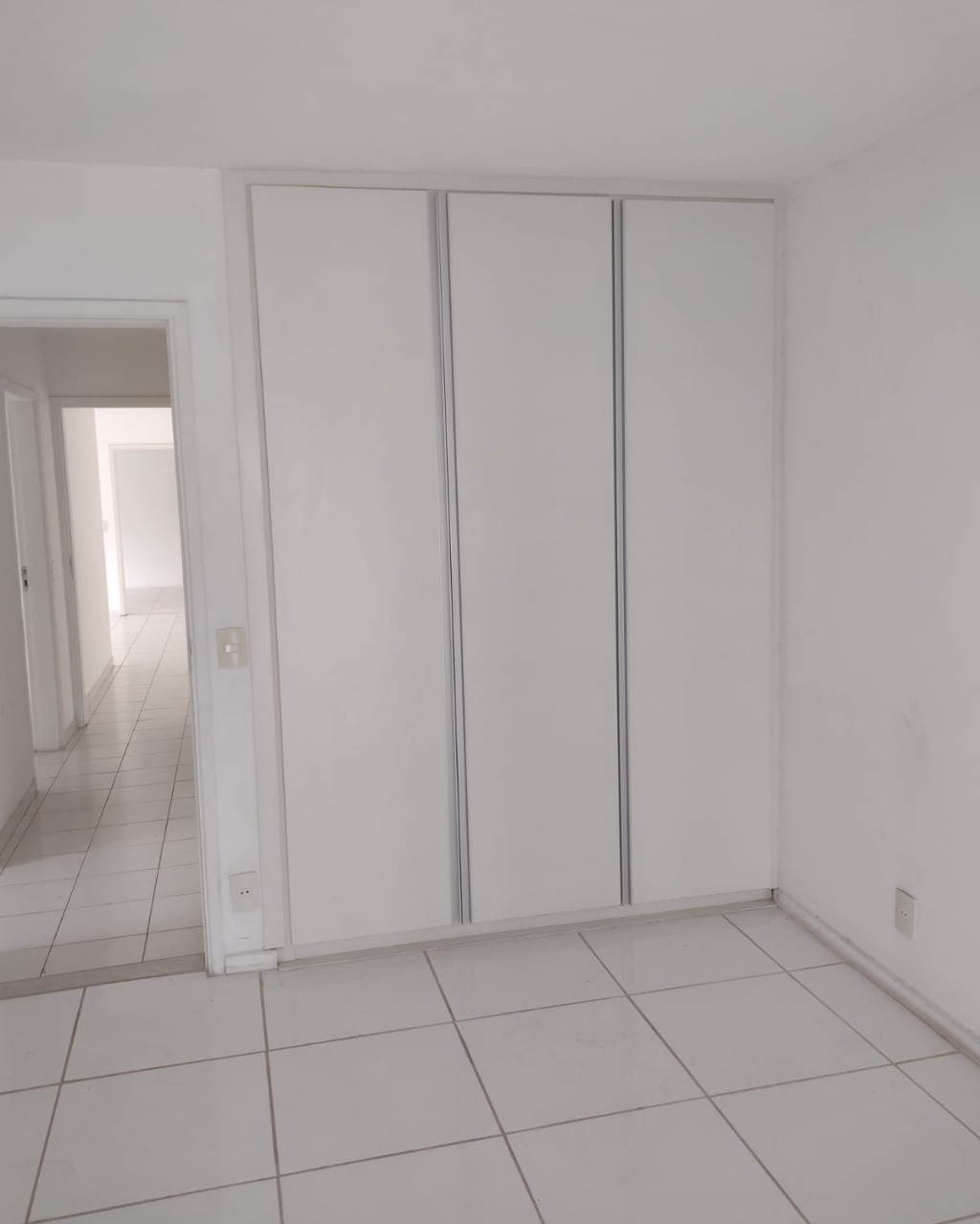 Apartamento para alugar com 3 quartos, 157m² - Foto 16