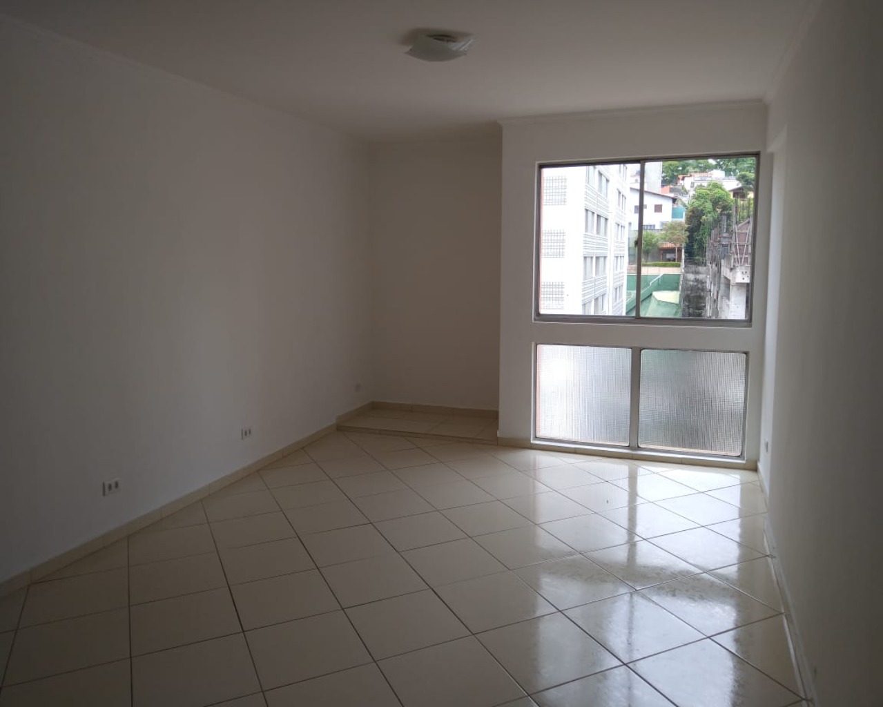 Apartamento à venda com 2 quartos, 72m² - Foto 1