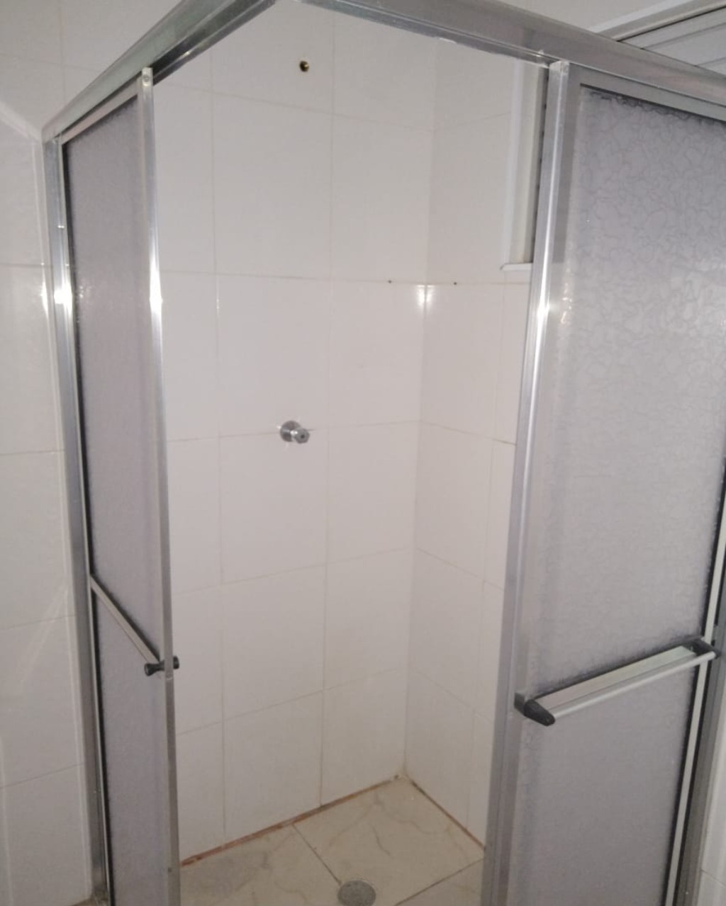 Apartamento à venda com 2 quartos, 72m² - Foto 3