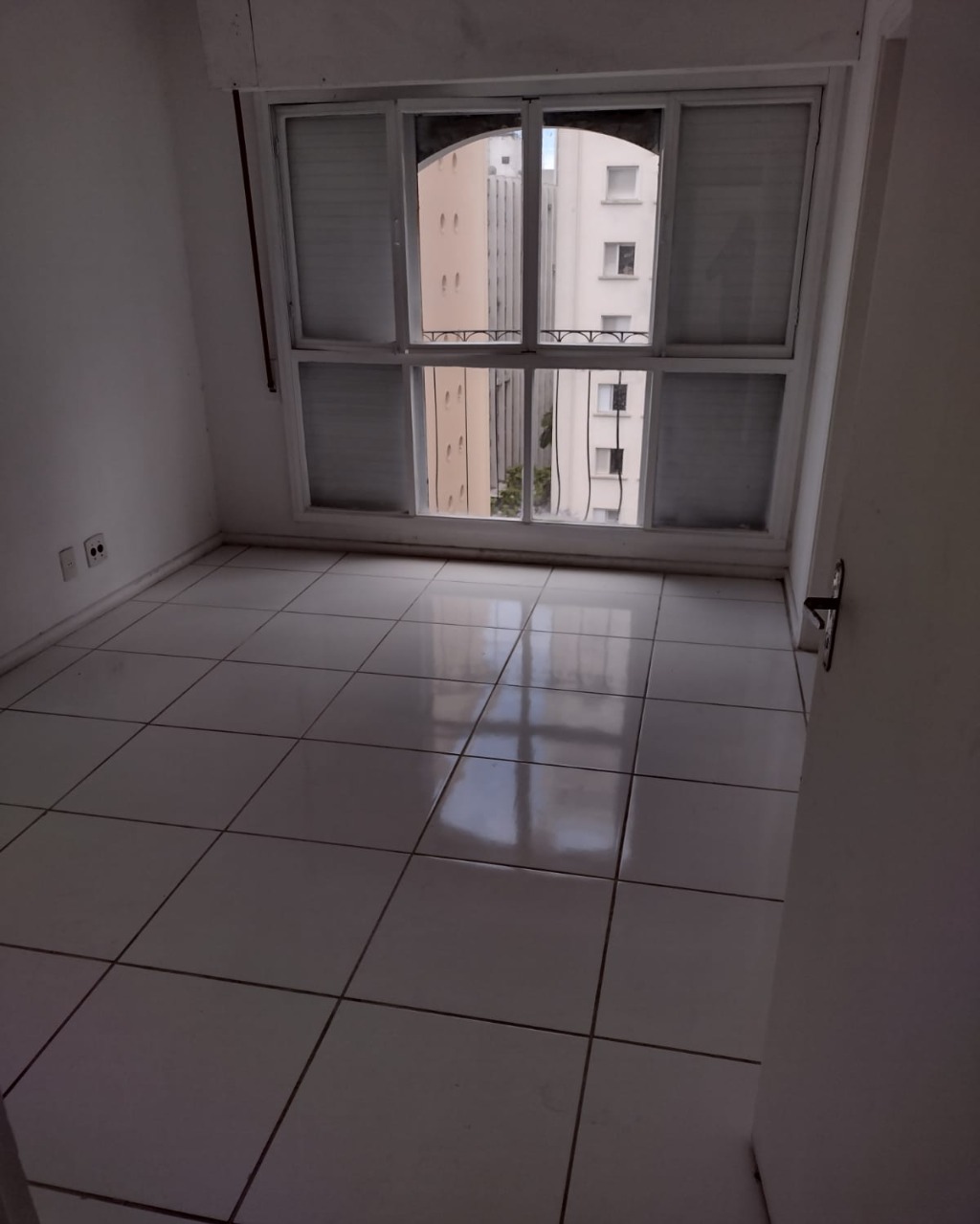 Apartamento para alugar com 3 quartos, 157m² - Foto 12