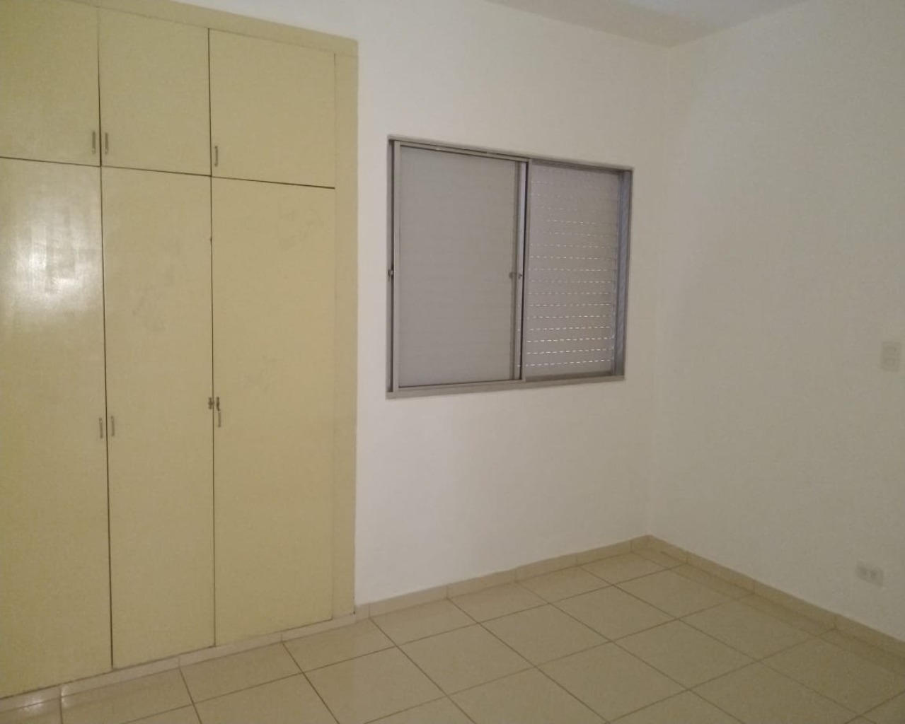 Apartamento à venda com 2 quartos, 72m² - Foto 2