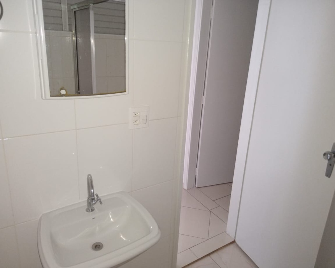 Apartamento à venda com 2 quartos, 72m² - Foto 5