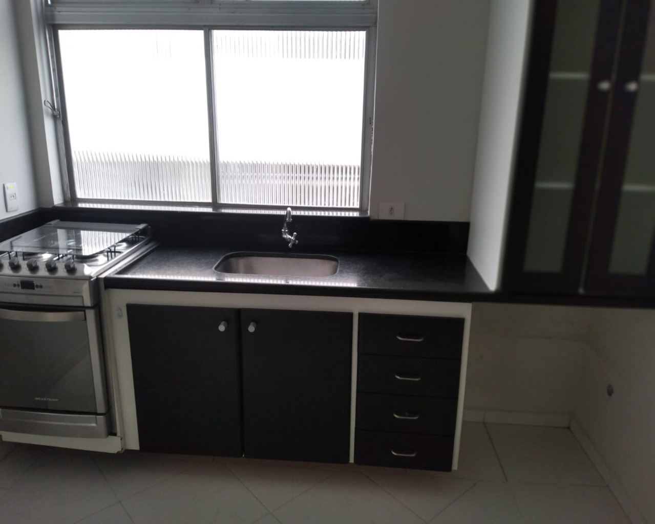 Apartamento à venda com 2 quartos, 70m² - Foto 11