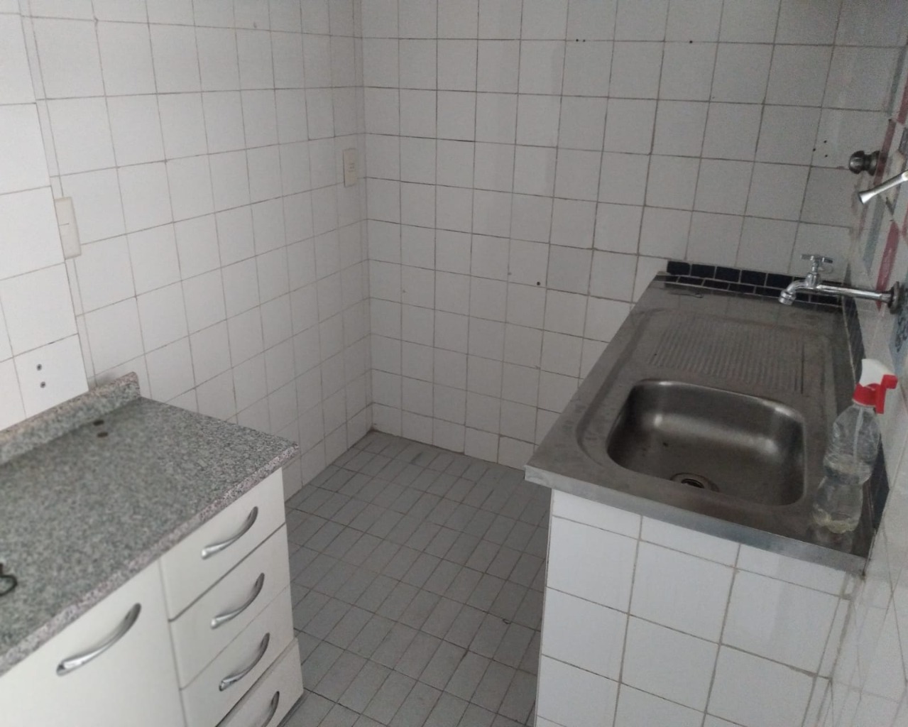 Apartamento à venda com 2 quartos, 70m² - Foto 13