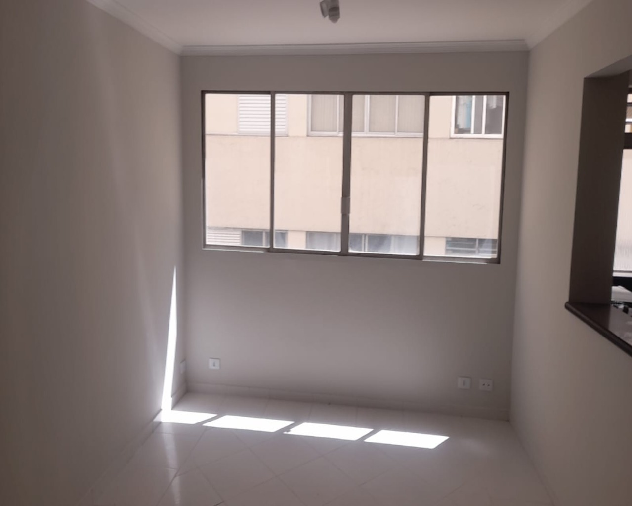 Apartamento à venda com 2 quartos, 70m² - Foto 3