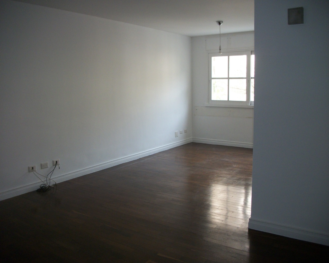 Apartamento para alugar com 3 quartos, 130m² - Foto 1