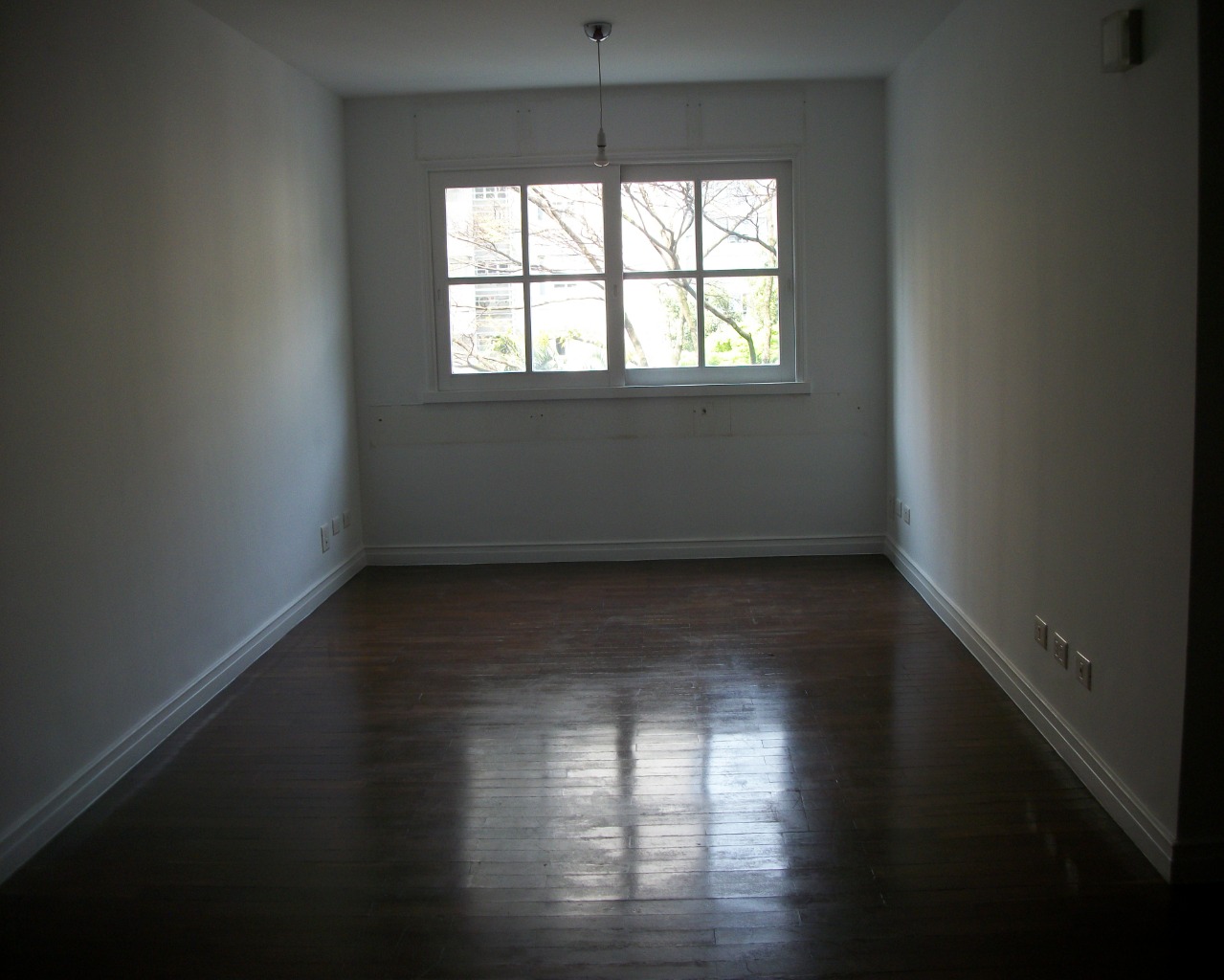 Apartamento para alugar com 3 quartos, 130m² - Foto 2