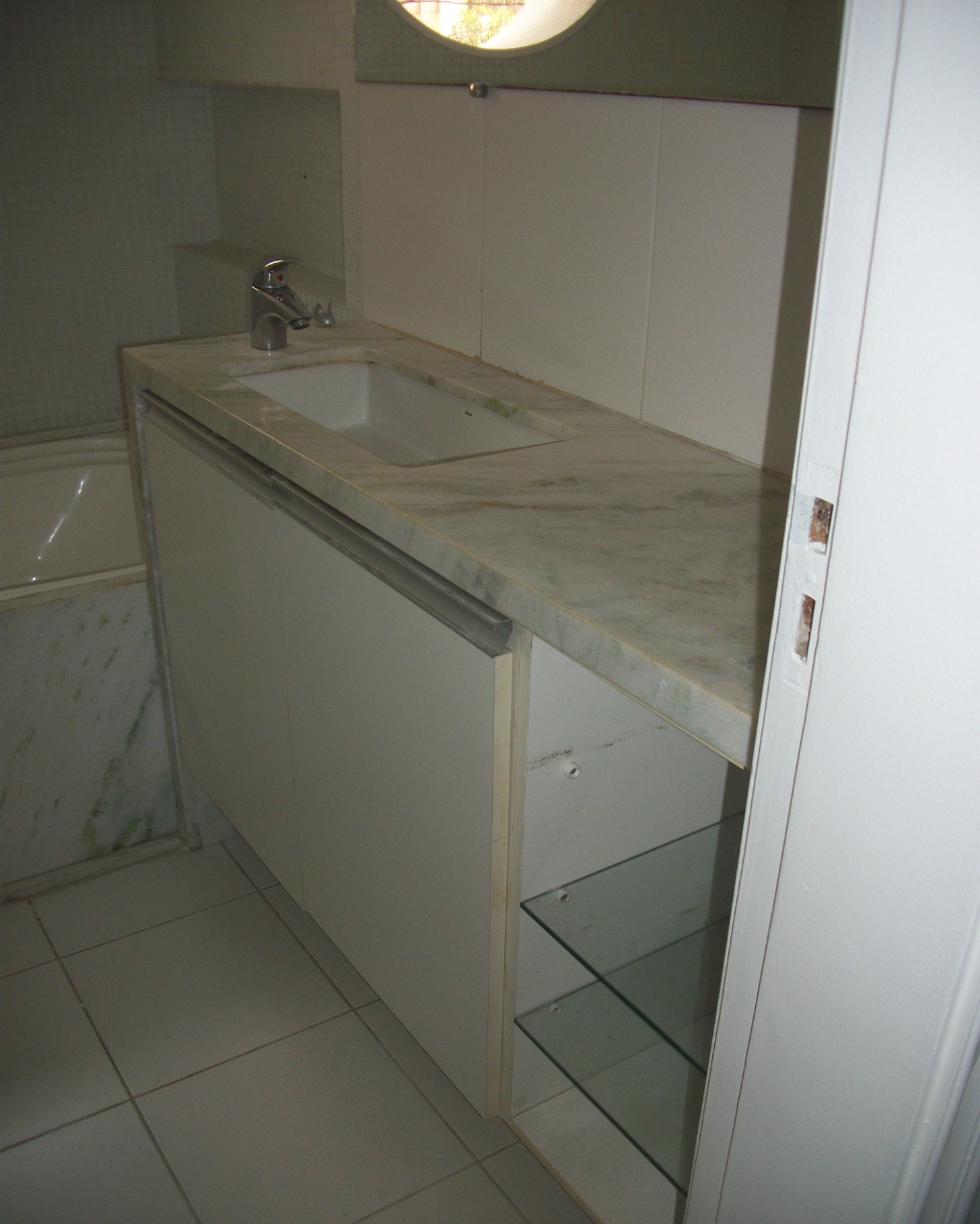 Apartamento para alugar com 3 quartos, 130m² - Foto 18