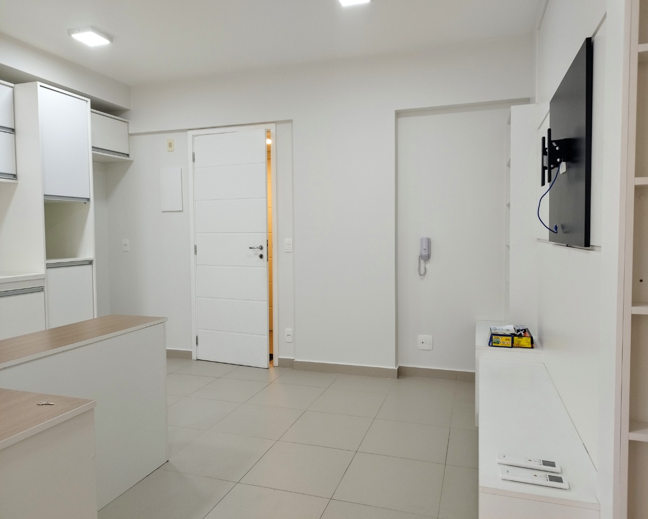 Apartamento para alugar com 1 quarto, 45m² - Foto 11