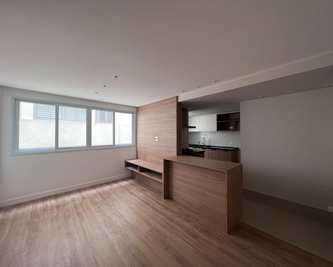 Apartamento para alugar com 2 quartos, 70m² - Foto 3