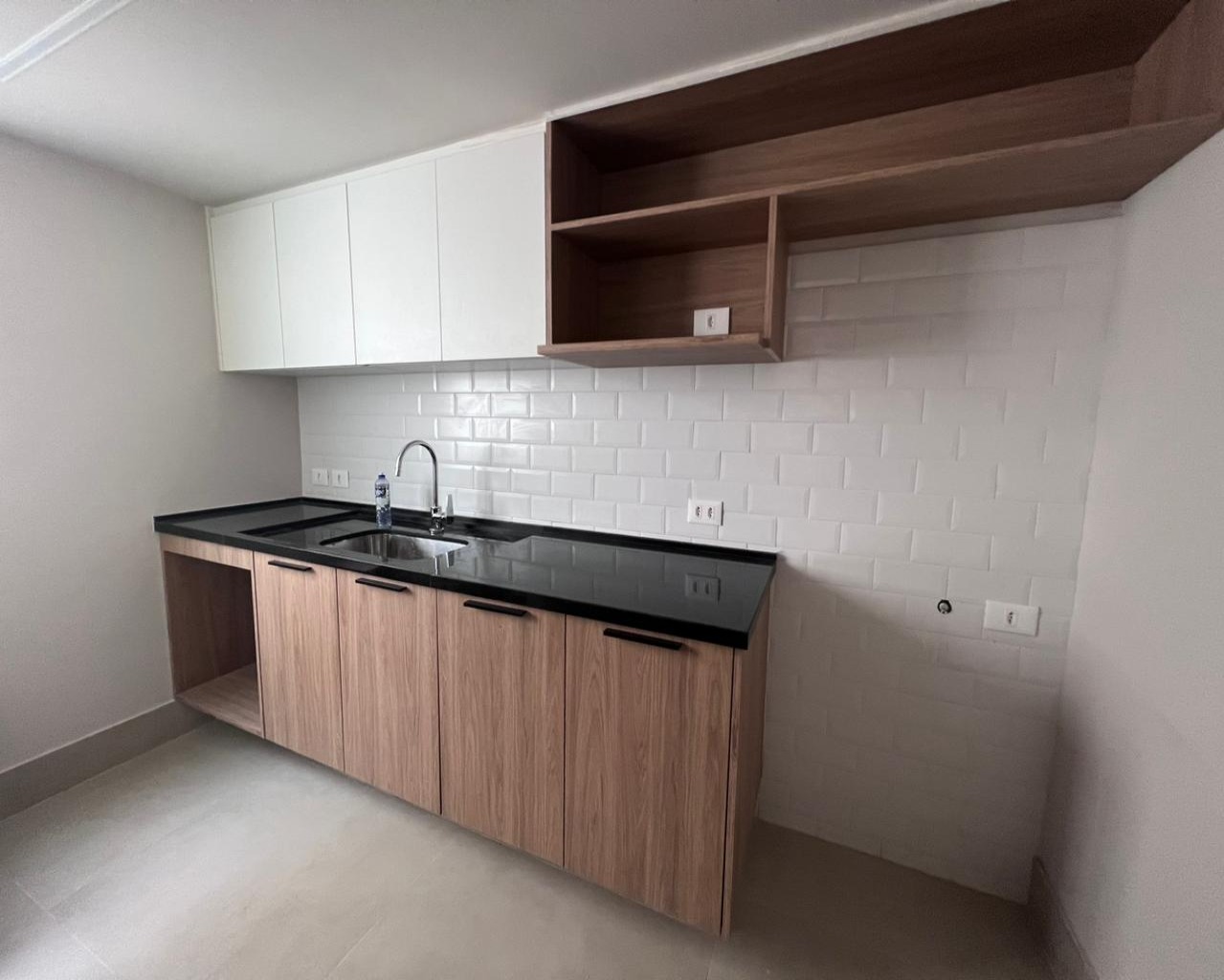 Apartamento para alugar com 2 quartos, 70m² - Foto 14