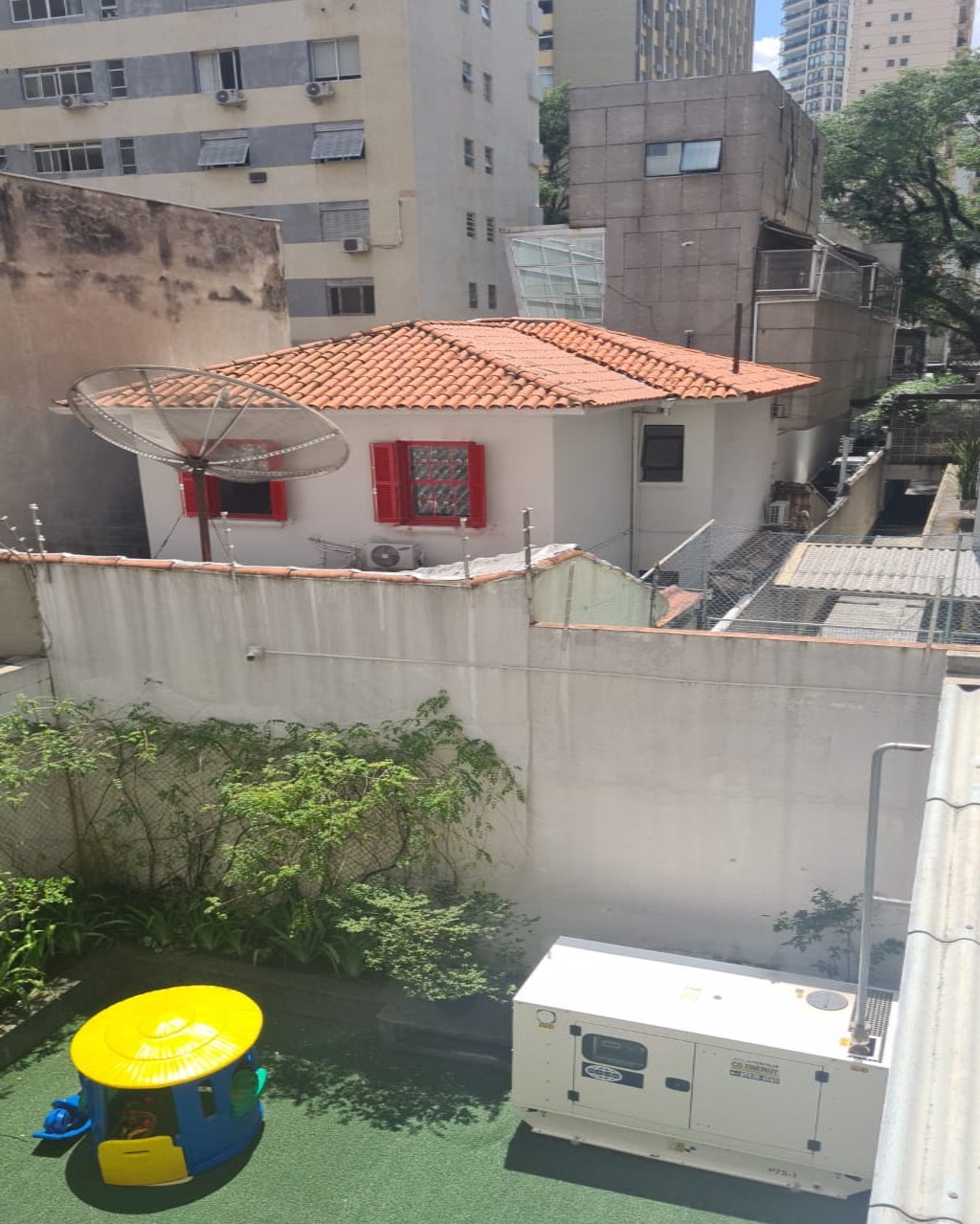 Apartamento para alugar com 2 quartos, 102m² - Foto 16