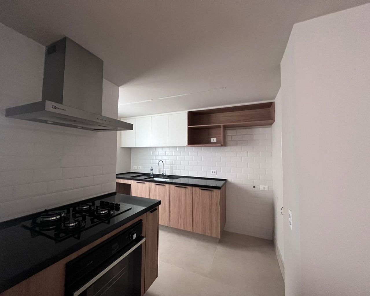 Apartamento para alugar com 2 quartos, 70m² - Foto 10