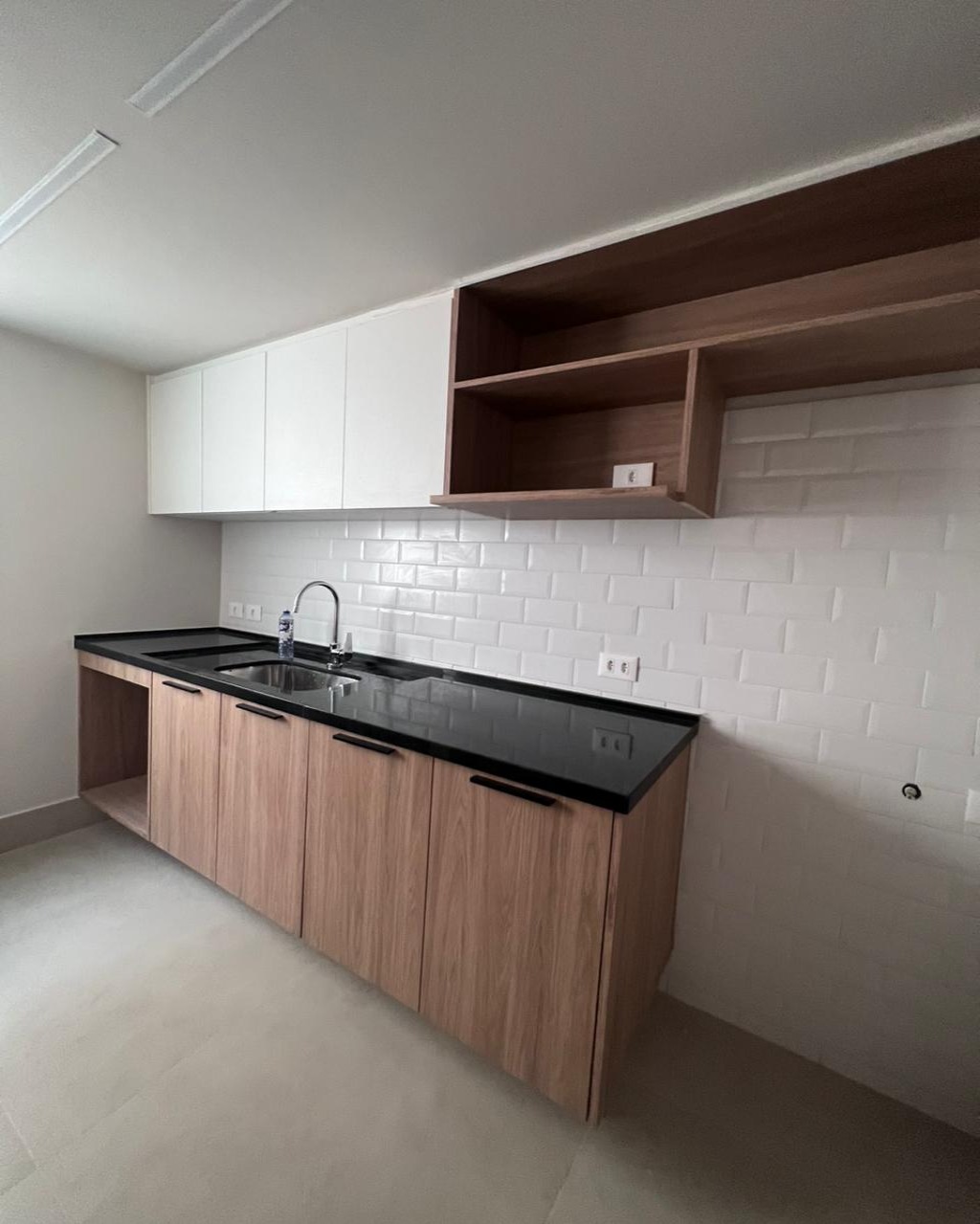 Apartamento para alugar com 2 quartos, 70m² - Foto 12