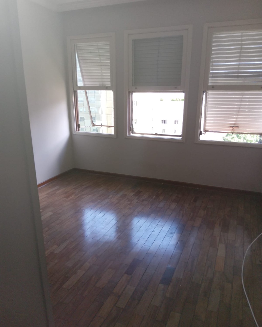 Apartamento para alugar com 3 quartos, 110m² - Foto 34