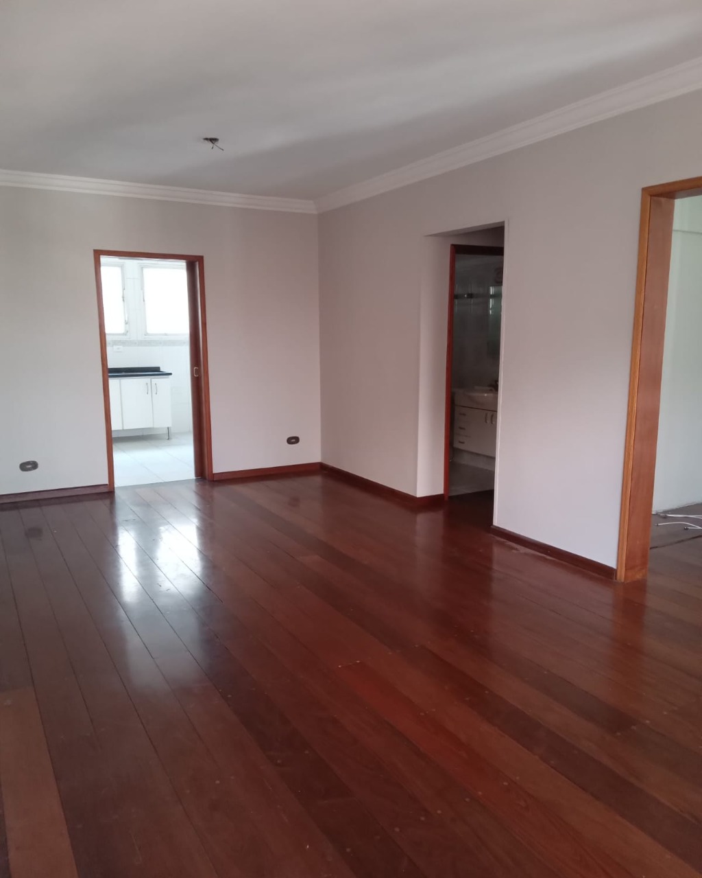 Apartamento para alugar com 3 quartos, 110m² - Foto 1