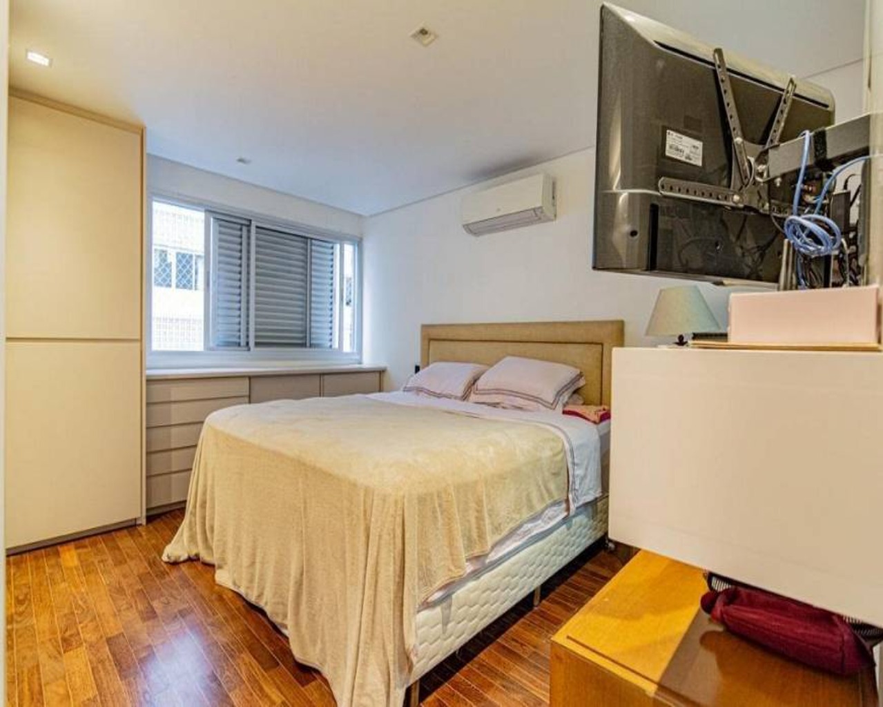 Apartamento à venda com 3 quartos, 138m² - Foto 8